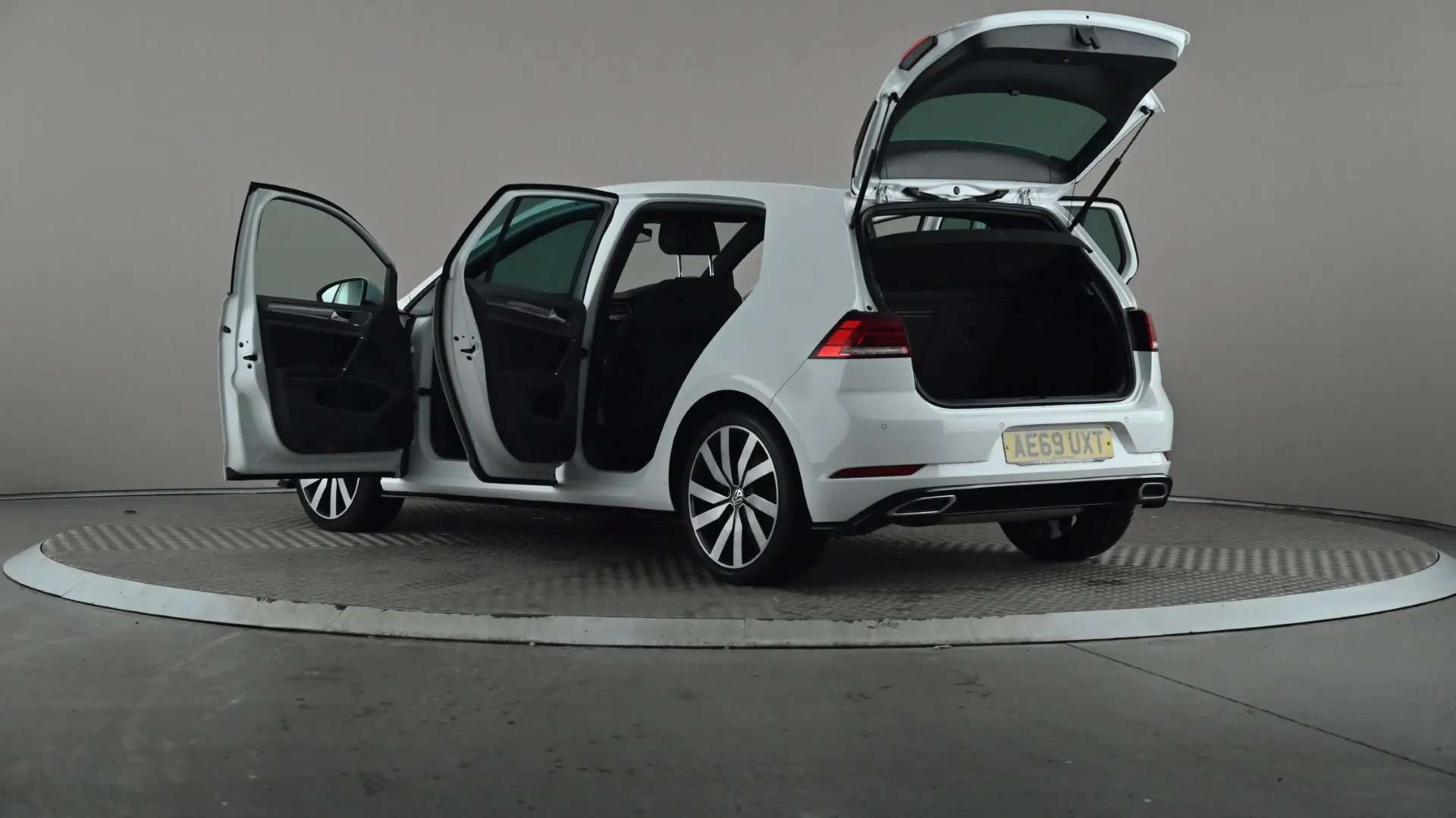 2019 VOLKSWAGEN GOLF 2019 VOLKSWAGEN GOLF