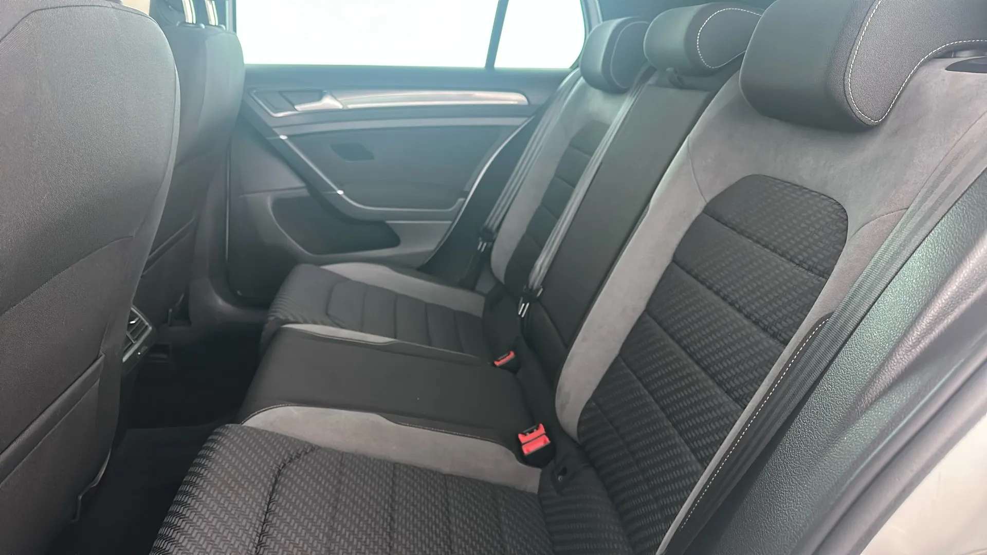 2019 VOLKSWAGEN GOLF 2019 VOLKSWAGEN GOLF