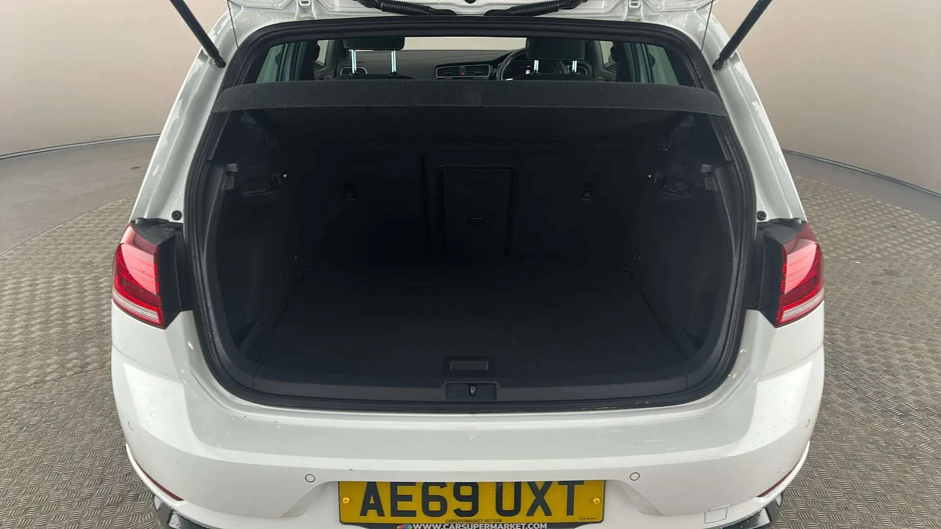 2019 VOLKSWAGEN GOLF 2019 VOLKSWAGEN GOLF