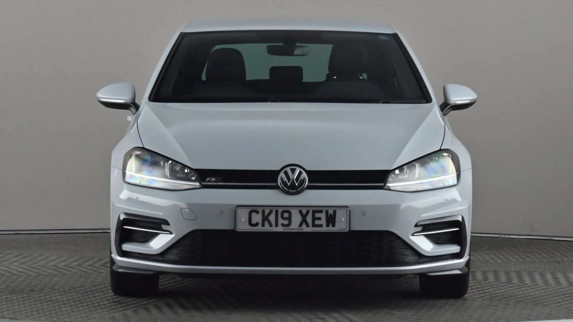 A 2019 VOLKSWAGEN GOLF 1.5 TSI EVO 150 R-Line A 2019 VOLKSWAGEN GOLF 1.5 TSI EVO 150 R-Line