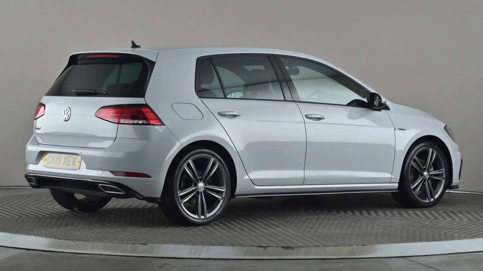 2019 VOLKSWAGEN GOLF 2019 VOLKSWAGEN GOLF