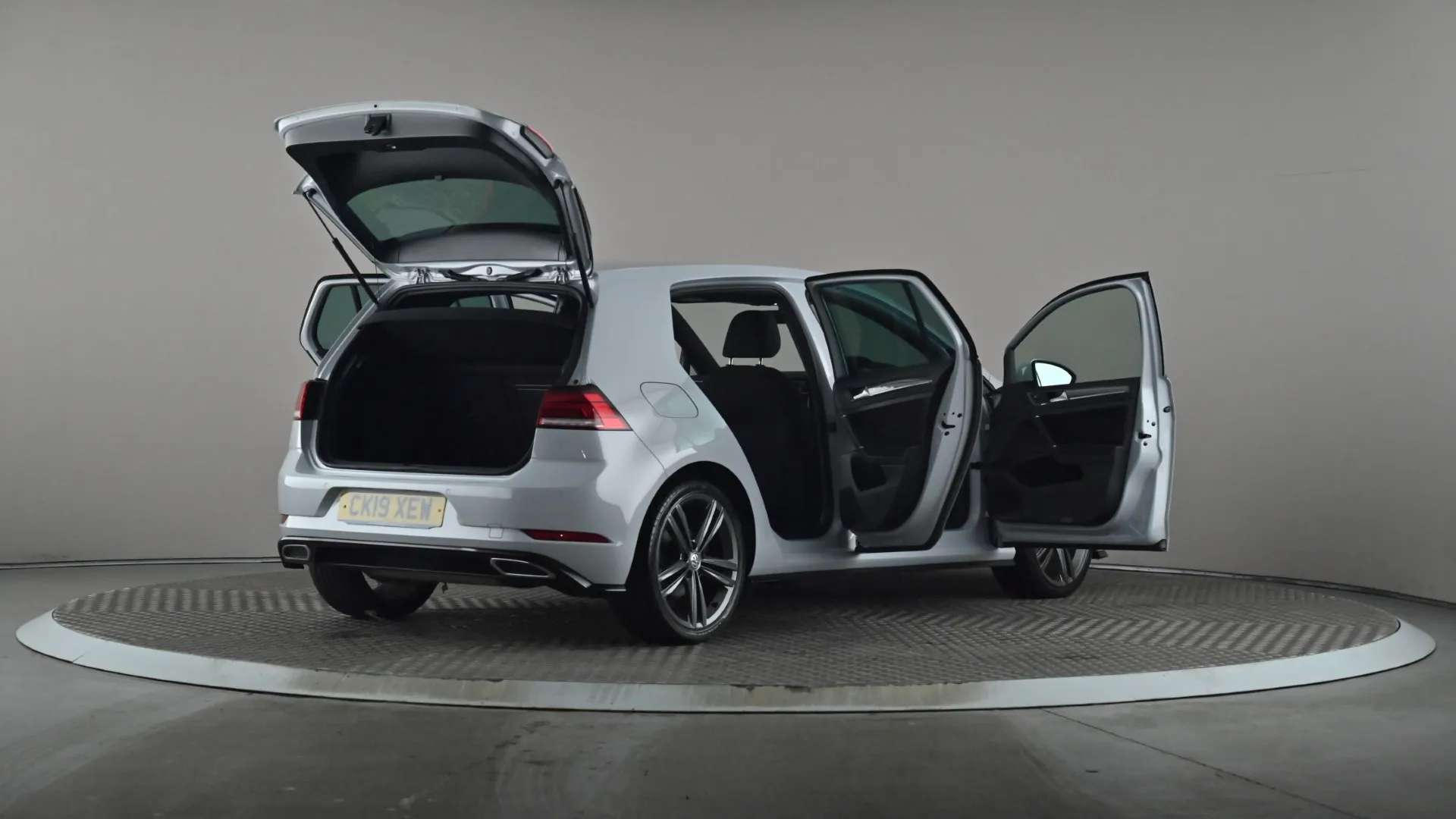 2019 VOLKSWAGEN GOLF 2019 VOLKSWAGEN GOLF