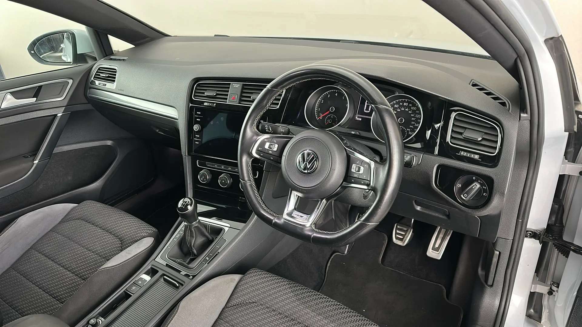 2019 VOLKSWAGEN GOLF 2019 VOLKSWAGEN GOLF