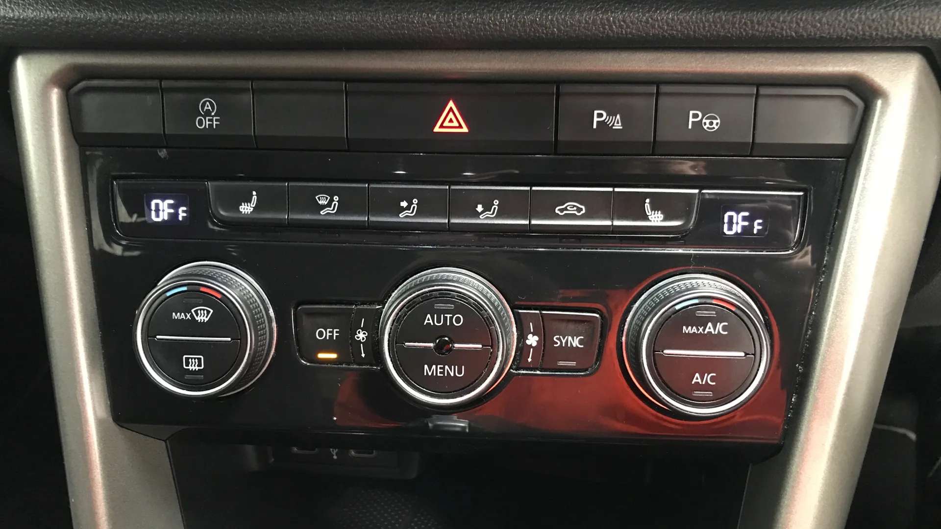 2021 VOLKSWAGEN T-ROC 2021 VOLKSWAGEN T-ROC