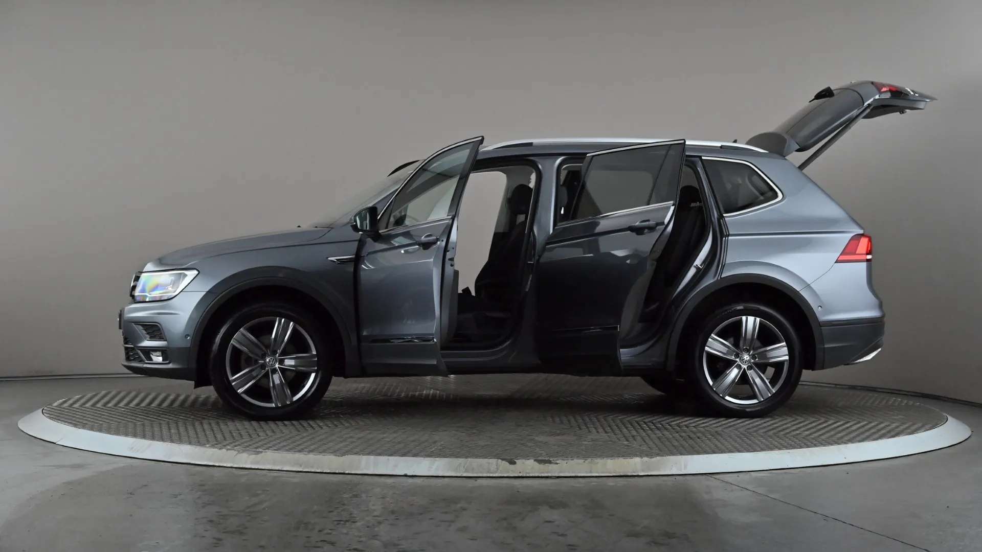 2021 VOLKSWAGEN TIGUAN ALLSPACE 2021 VOLKSWAGEN TIGUAN ALLSPACE