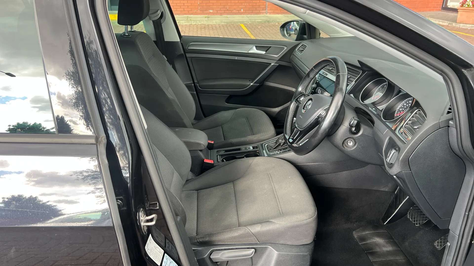 2019 VOLKSWAGEN GOLF 2019 VOLKSWAGEN GOLF