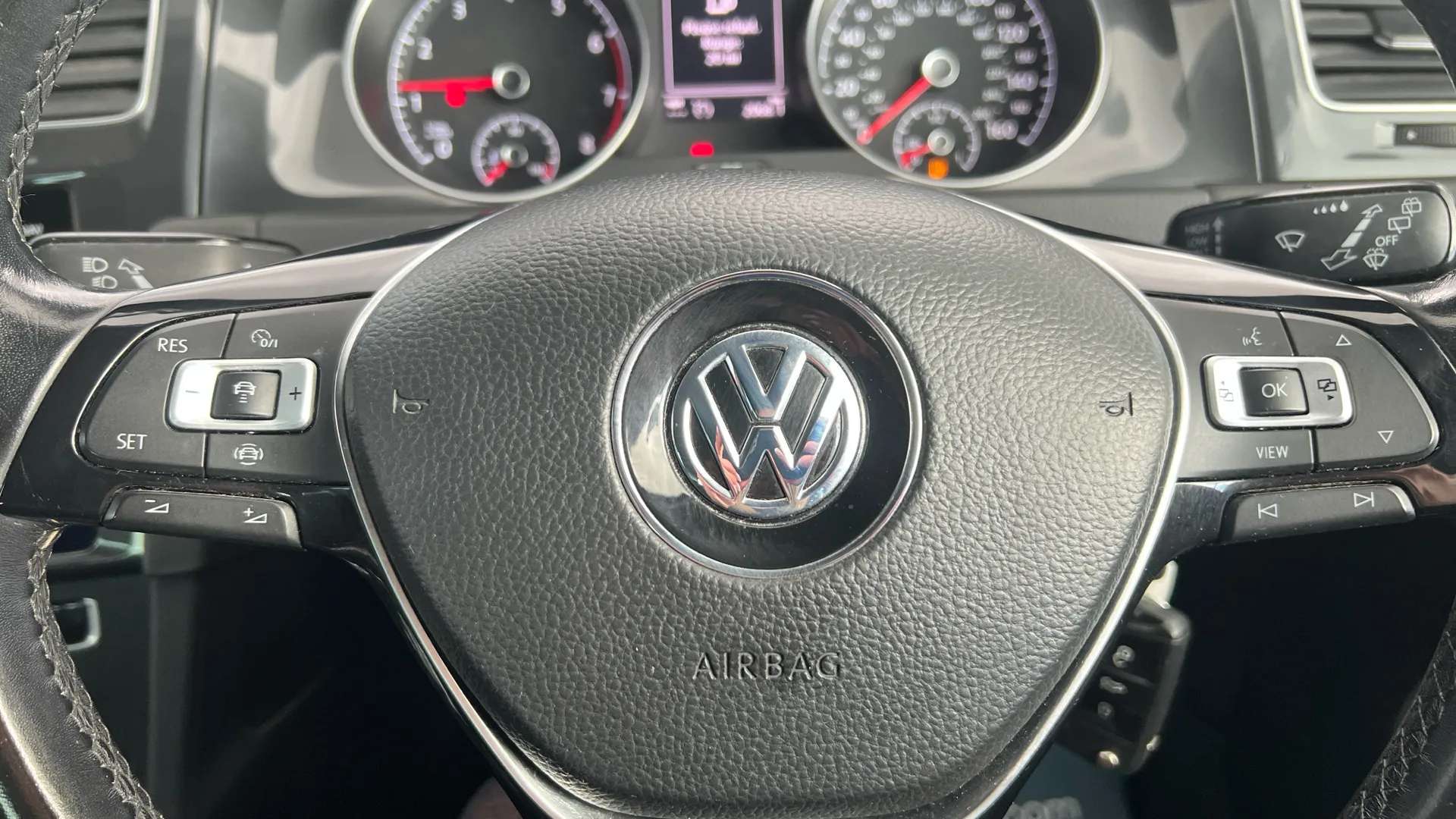 2019 VOLKSWAGEN GOLF 2019 VOLKSWAGEN GOLF
