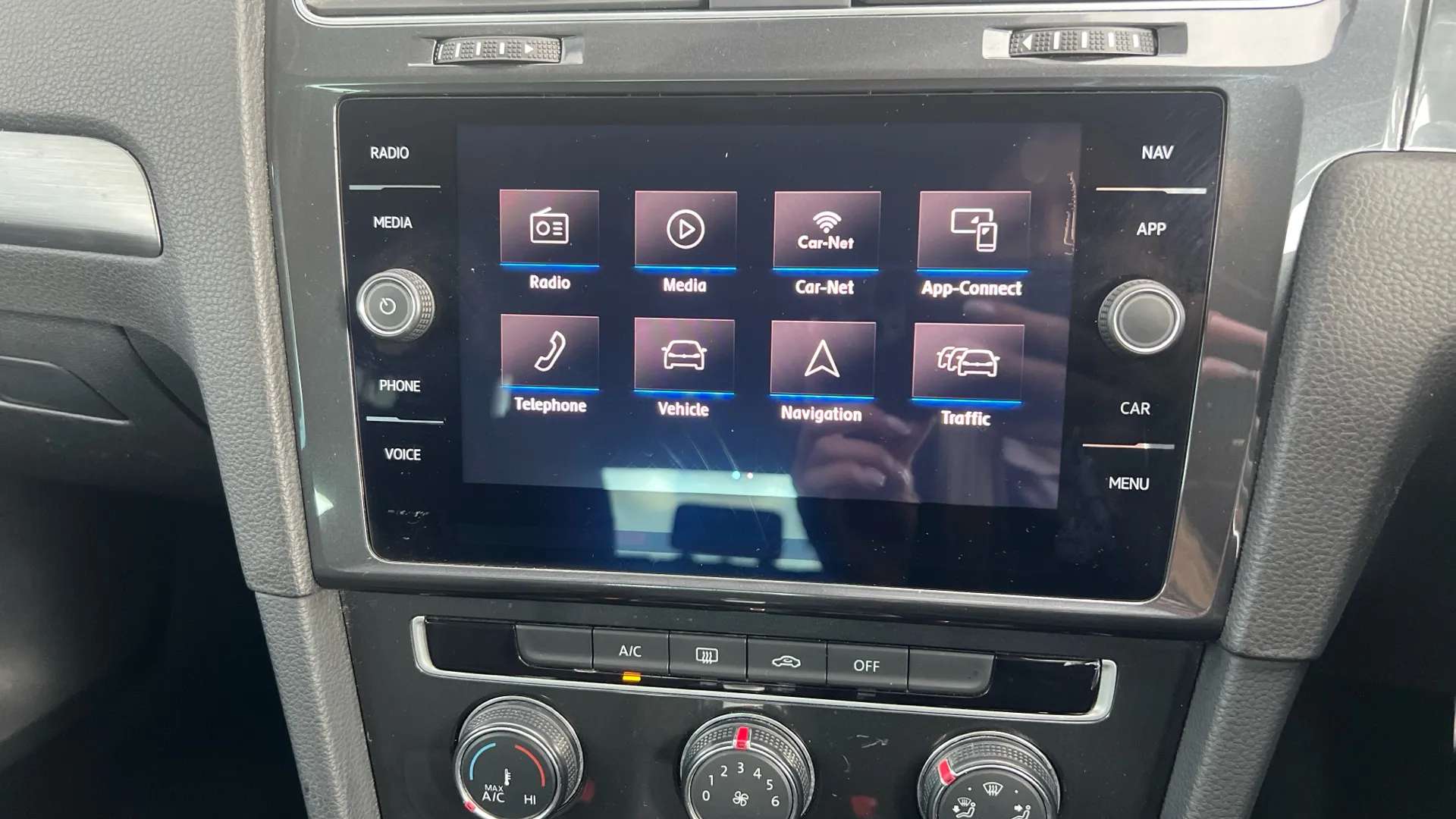 2019 VOLKSWAGEN GOLF 2019 VOLKSWAGEN GOLF