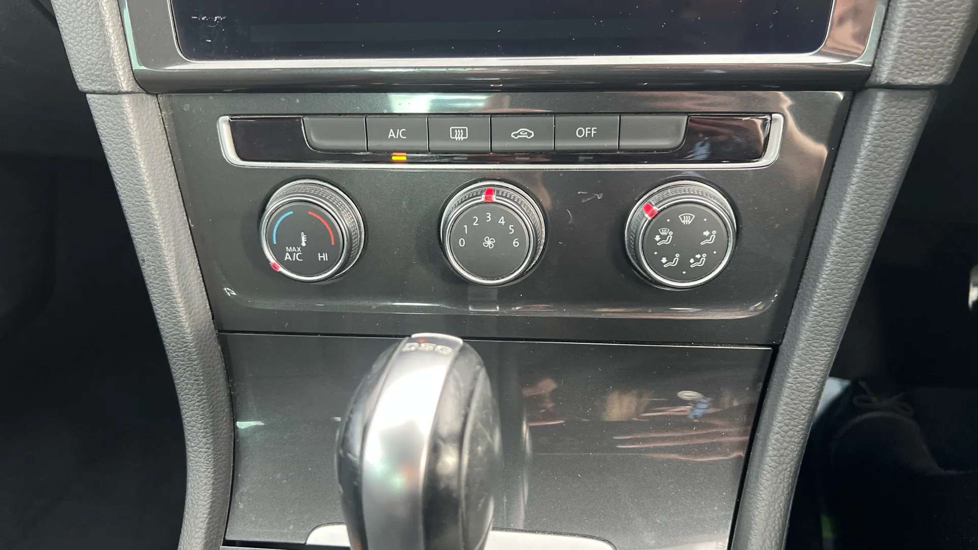 2019 VOLKSWAGEN GOLF 2019 VOLKSWAGEN GOLF