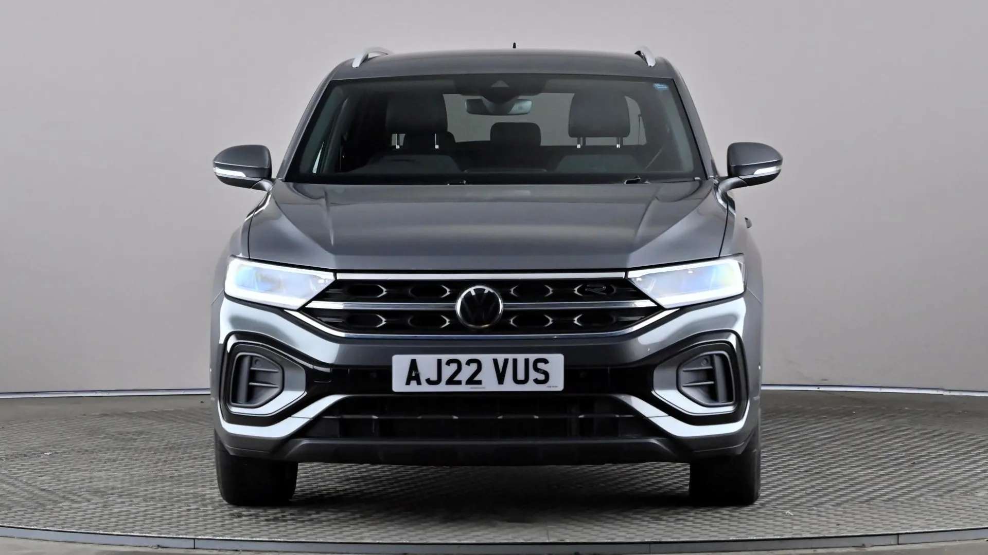 A 2022 VOLKSWAGEN T-ROC 2.0 TDI 150 EVO R-Line DSG A 2022 VOLKSWAGEN T-ROC 2.0 TDI 150 EVO R-Line DSG