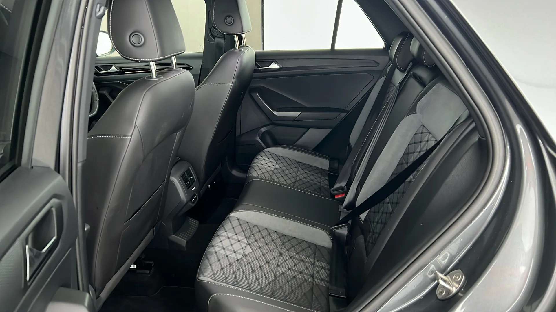 2022 VOLKSWAGEN T-ROC 2022 VOLKSWAGEN T-ROC