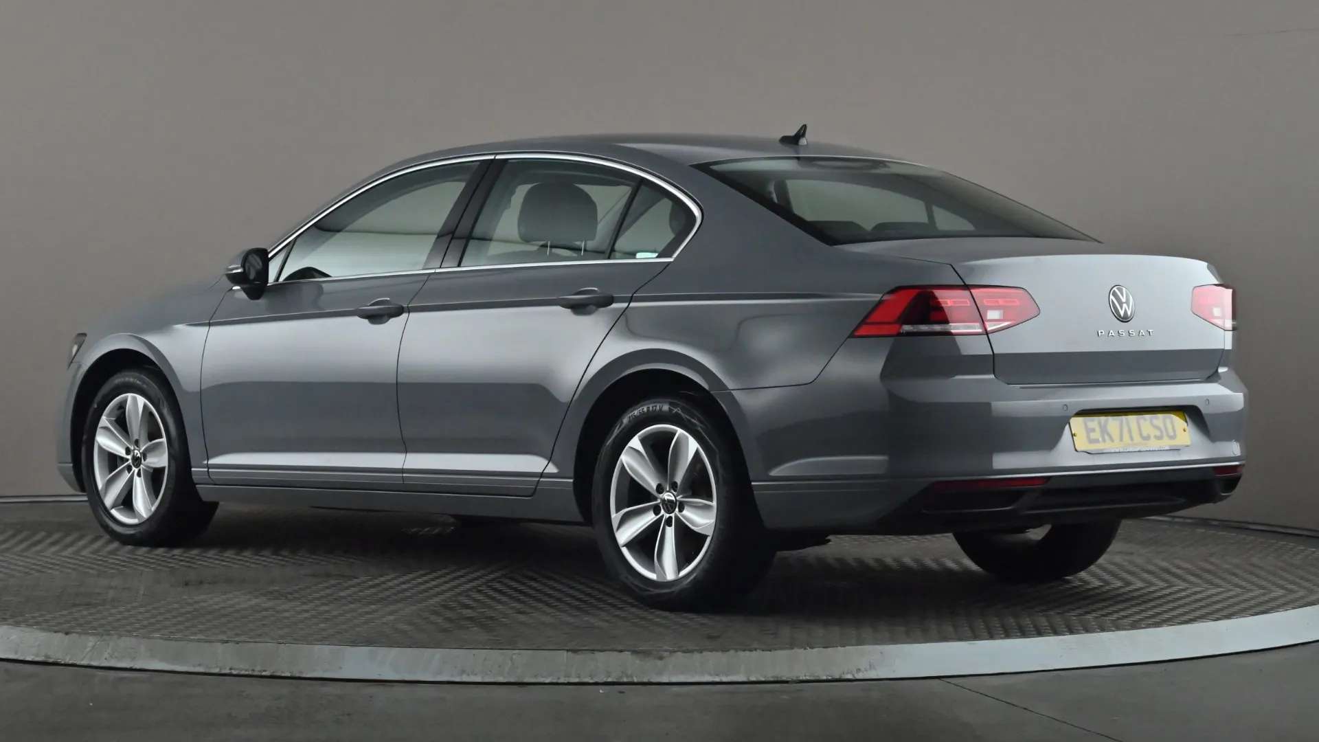 A 2022 VOLKSWAGEN PASSAT 2.0 TDI EVO SCR SE Nav A 2022 VOLKSWAGEN PASSAT 2.0 TDI EVO SCR SE Nav