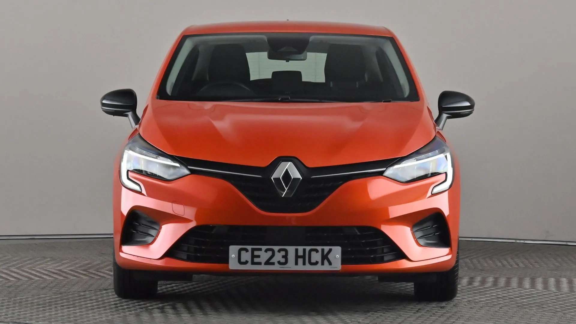 A 2023 RENAULT CLIO 1.6 E-TECH full hybrid 145 Evolution Auto A 2023 RENAULT CLIO 1.6 E-TECH full hybrid 145 Evolution Auto