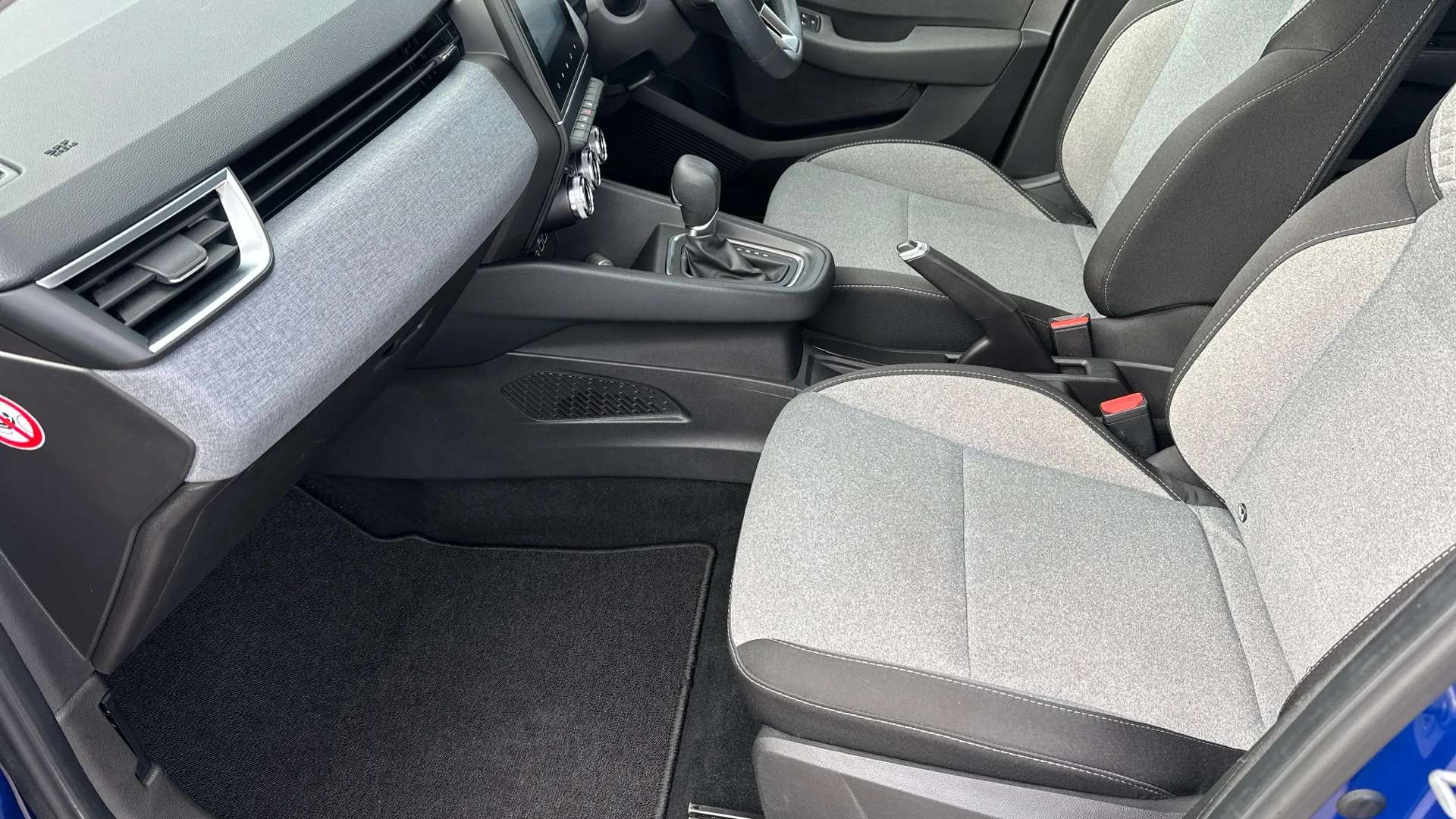 2024 RENAULT CLIO 2024 RENAULT CLIO