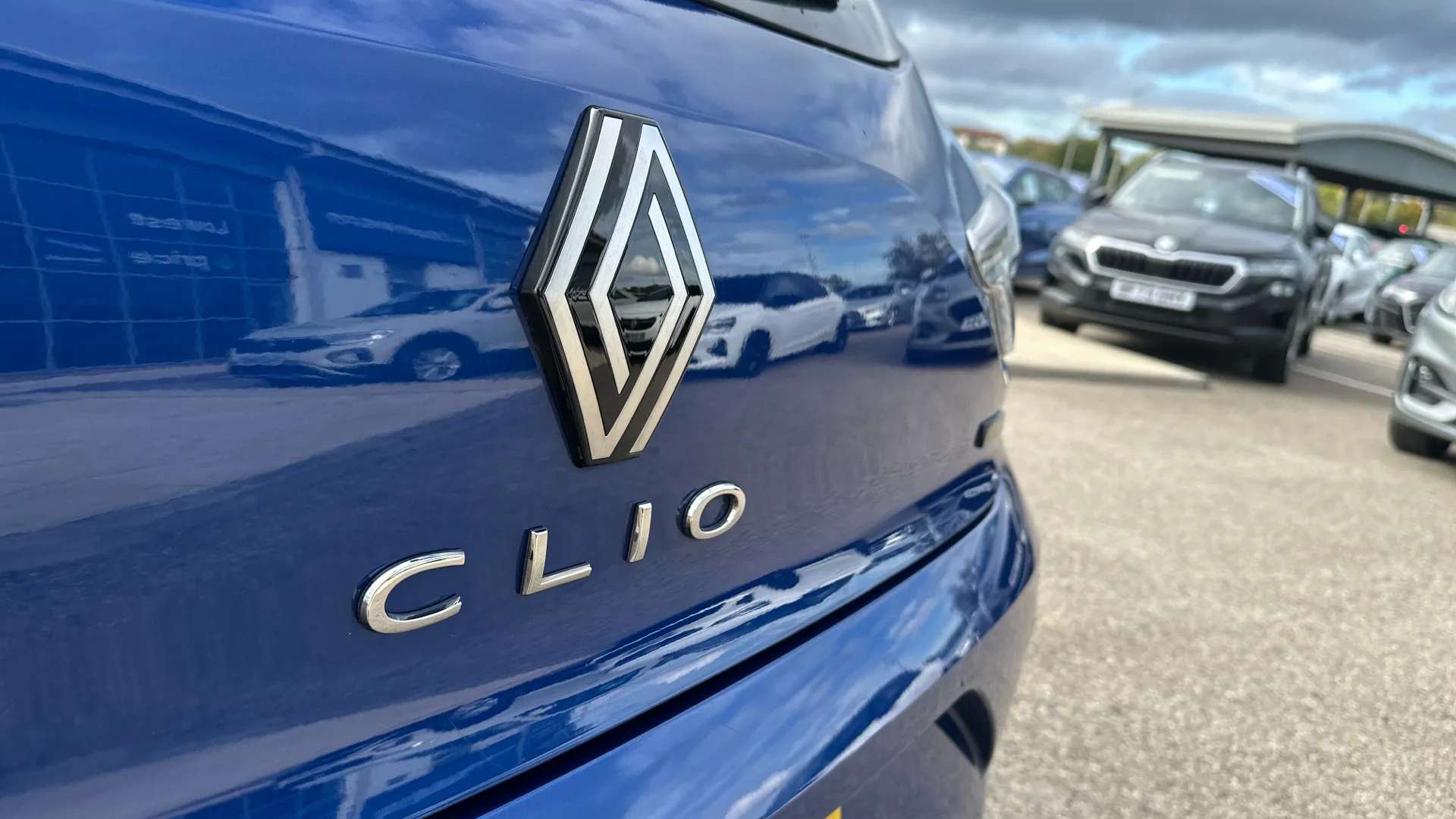 2024 RENAULT CLIO 2024 RENAULT CLIO