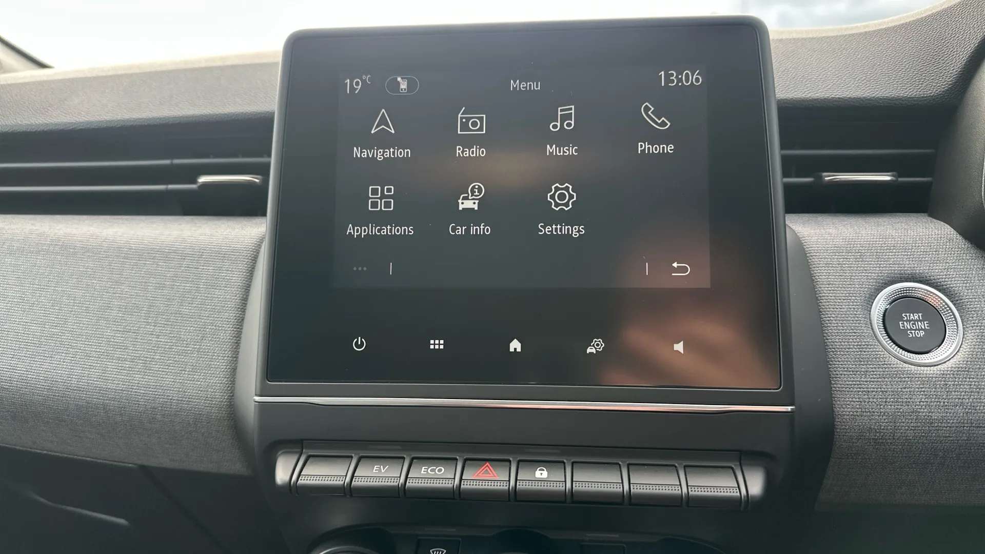 2024 RENAULT CLIO 2024 RENAULT CLIO