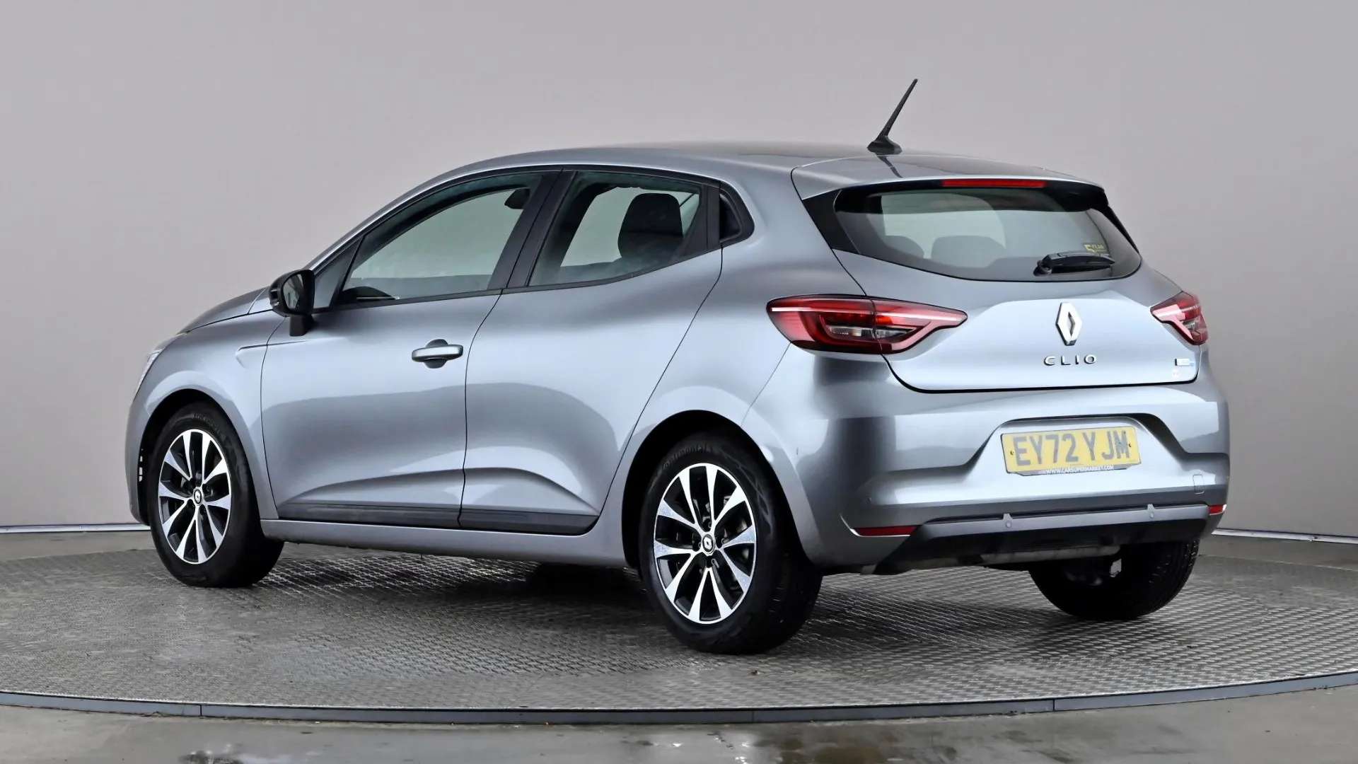 A 2022 RENAULT CLIO 1.6 E-TECH full hybrid 145 Evolution Auto A 2022 RENAULT CLIO 1.6 E-TECH full hybrid 145 Evolution Auto