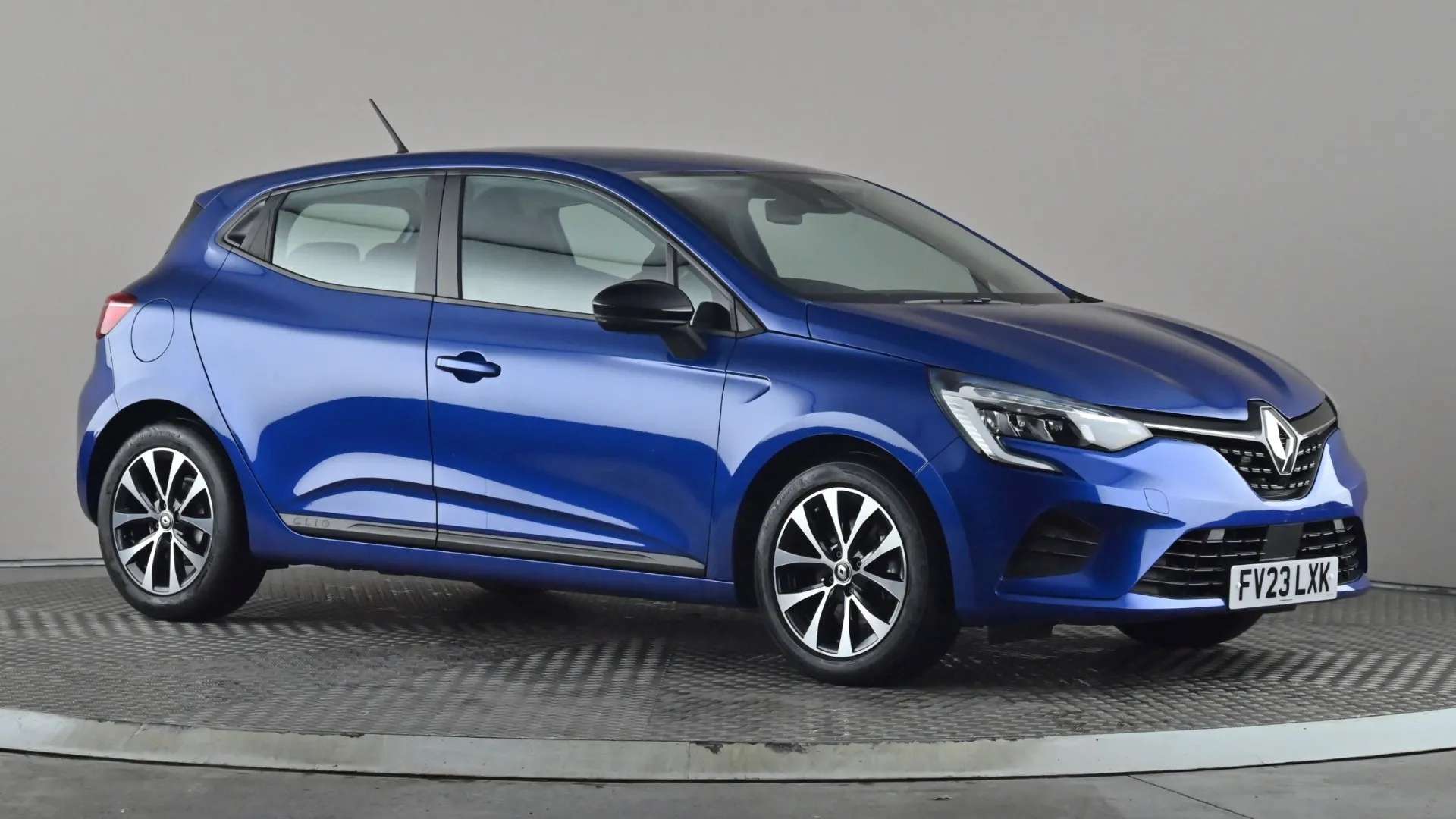 A 2023 RENAULT CLIO 1.6 E-TECH full hybrid 145 Evolution Auto A 2023 RENAULT CLIO 1.6 E-TECH full hybrid 145 Evolution Auto