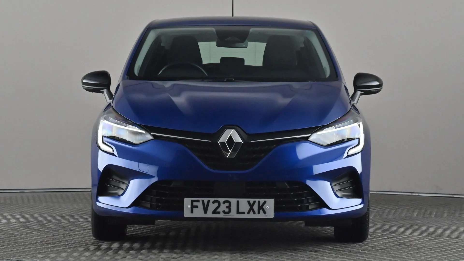 A 2023 RENAULT CLIO 1.6 E-TECH full hybrid 145 Evolution Auto A 2023 RENAULT CLIO 1.6 E-TECH full hybrid 145 Evolution Auto