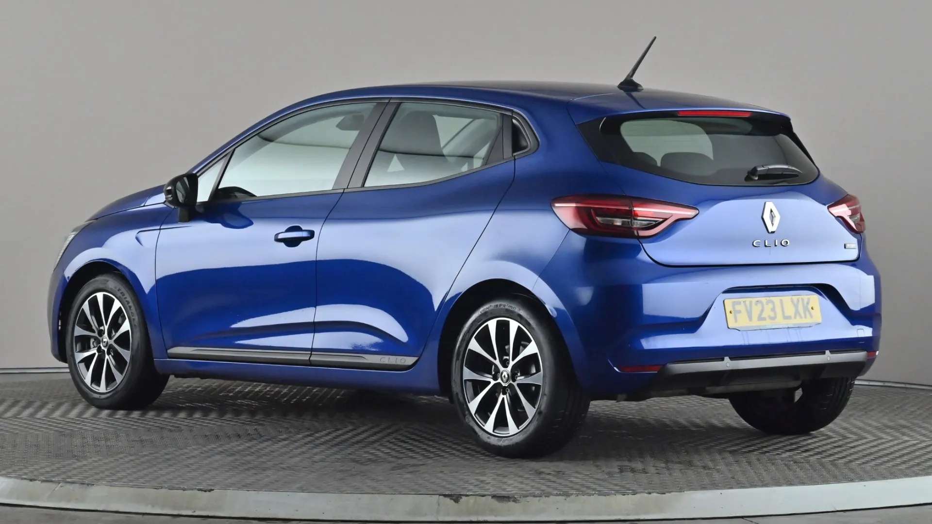A 2023 RENAULT CLIO 1.6 E-TECH full hybrid 145 Evolution Auto A 2023 RENAULT CLIO 1.6 E-TECH full hybrid 145 Evolution Auto