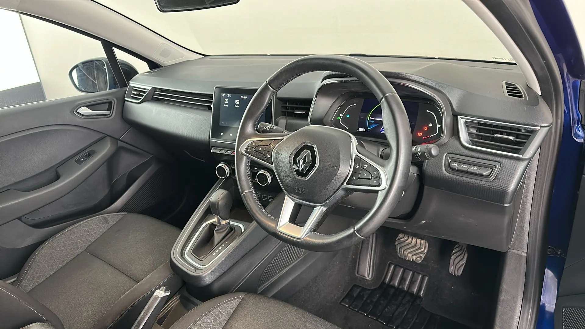 2023 RENAULT CLIO 2023 RENAULT CLIO