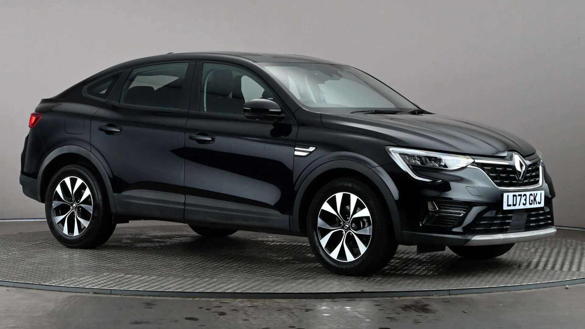 A 2023 RENAULT ARKANA 1.6 E-Tech full hybrid 145 Evolution Auto A 2023 RENAULT ARKANA 1.6 E-Tech full hybrid 145 Evolution Auto