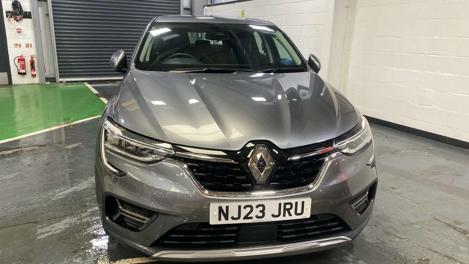 A 2023 RENAULT ARKANA 1.6 E-Tech full hybrid 145 Evolution Auto A 2023 RENAULT ARKANA 1.6 E-Tech full hybrid 145 Evolution Auto