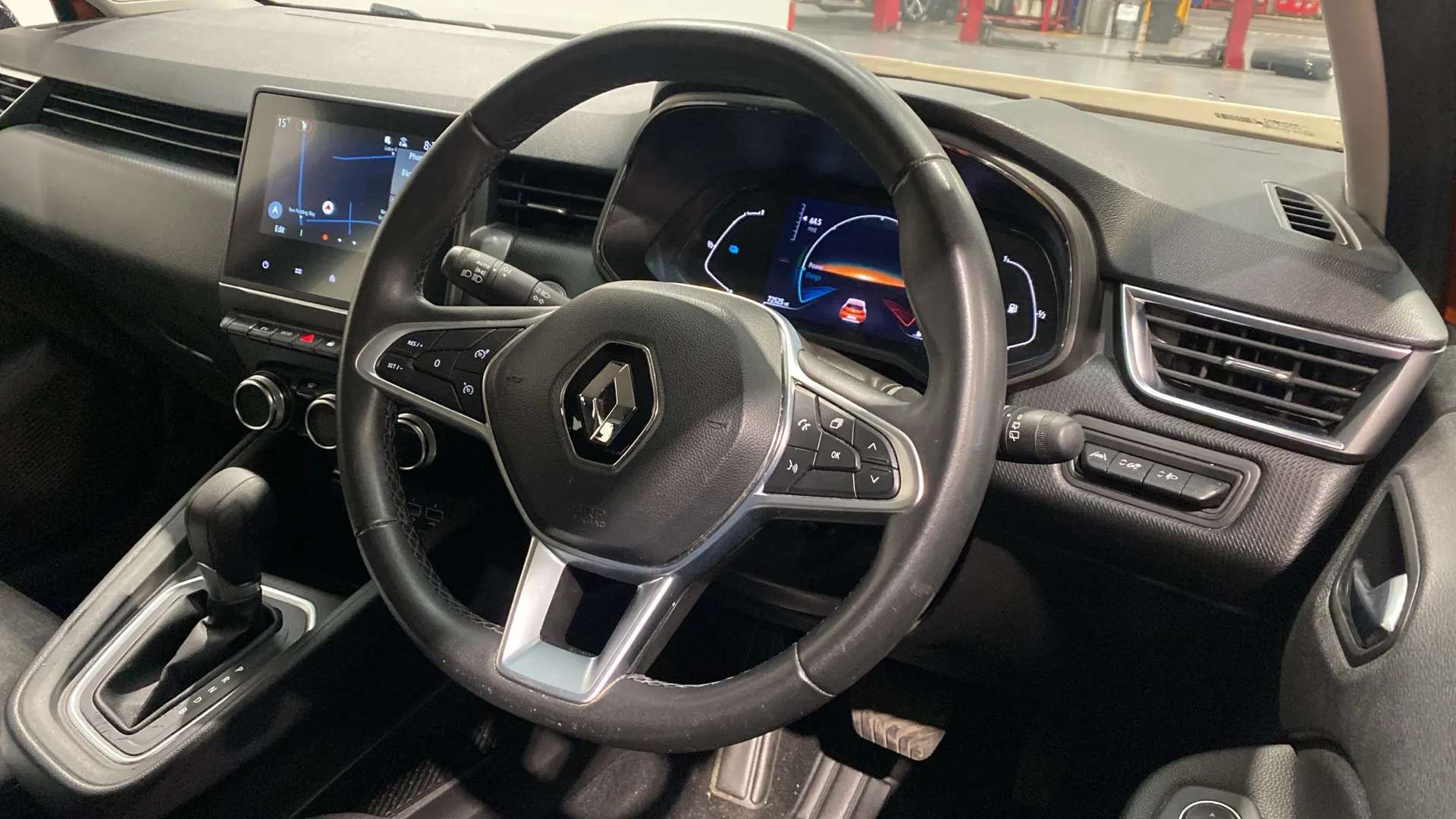 A 2023 RENAULT CLIO 1.6 E-TECH full hybrid 145 Evolution Auto A 2023 RENAULT CLIO 1.6 E-TECH full hybrid 145 Evolution Auto