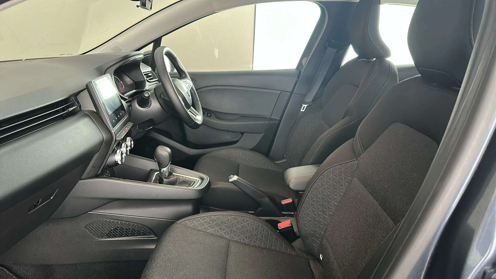 2022 RENAULT CLIO 2022 RENAULT CLIO