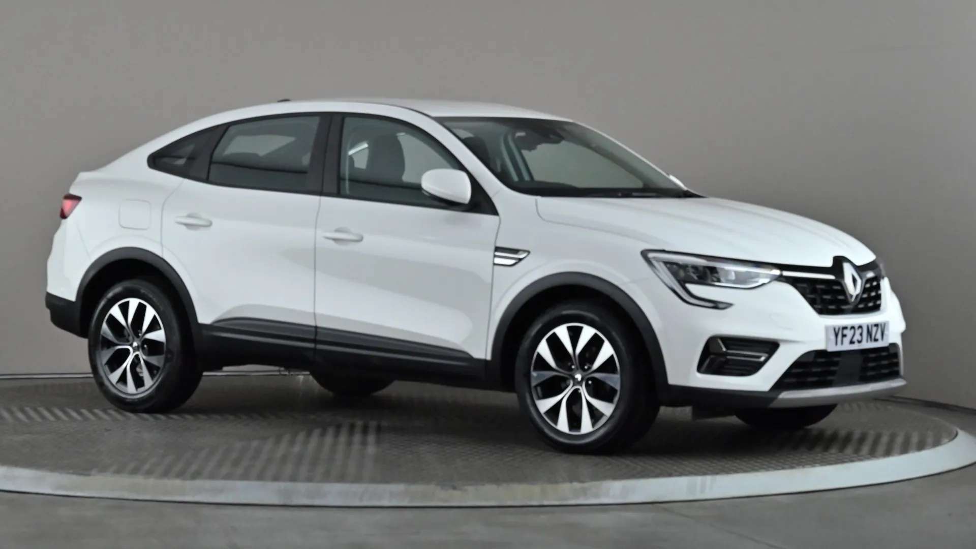 A 2023 RENAULT ARKANA 1.3 Mild hybrid 140 Evolution EDC A 2023 RENAULT ARKANA 1.3 Mild hybrid 140 Evolution EDC