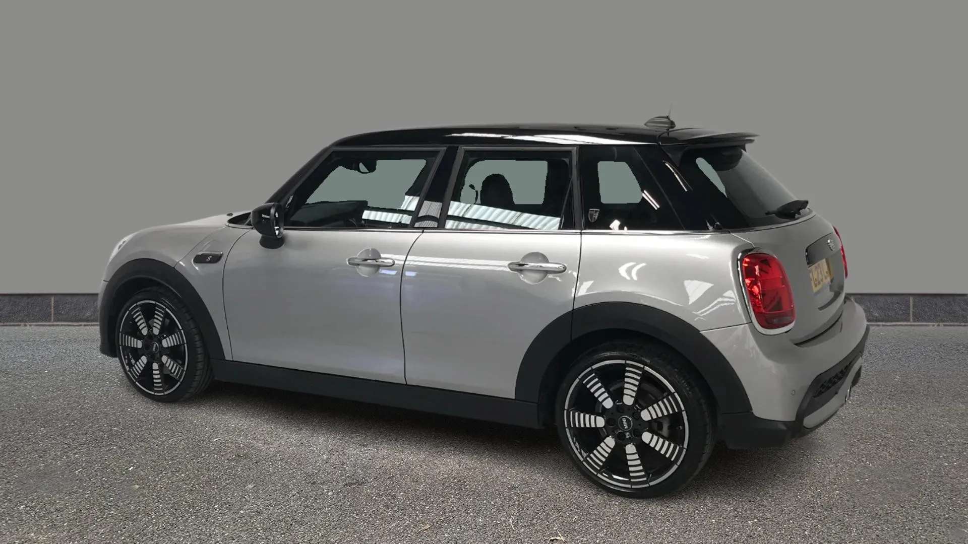 A 2023 MINI COOPER 2.0 S Exclusive Auto A 2023 MINI COOPER 2.0 S Exclusive Auto