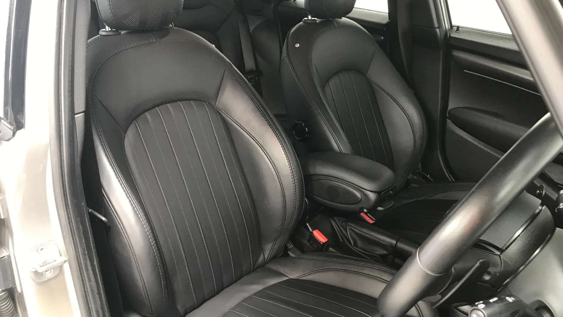 2023 MINI COOPER 2023 MINI COOPER