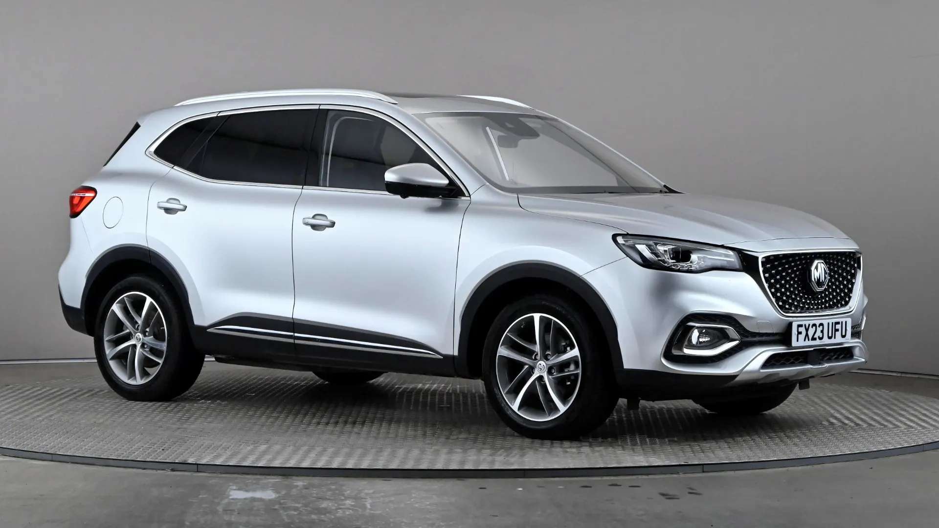 A 2023 MG MOTOR UK HS 1.5 T-GDI PHEV Exclusive Auto A 2023 MG MOTOR UK HS 1.5 T-GDI PHEV Exclusive Auto