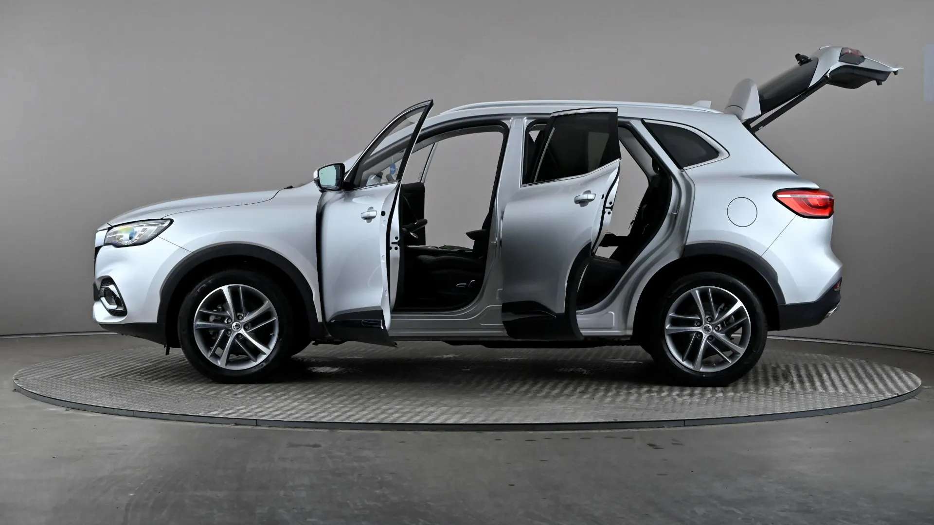 2023 MG MOTOR UK HS 2023 MG MOTOR UK HS