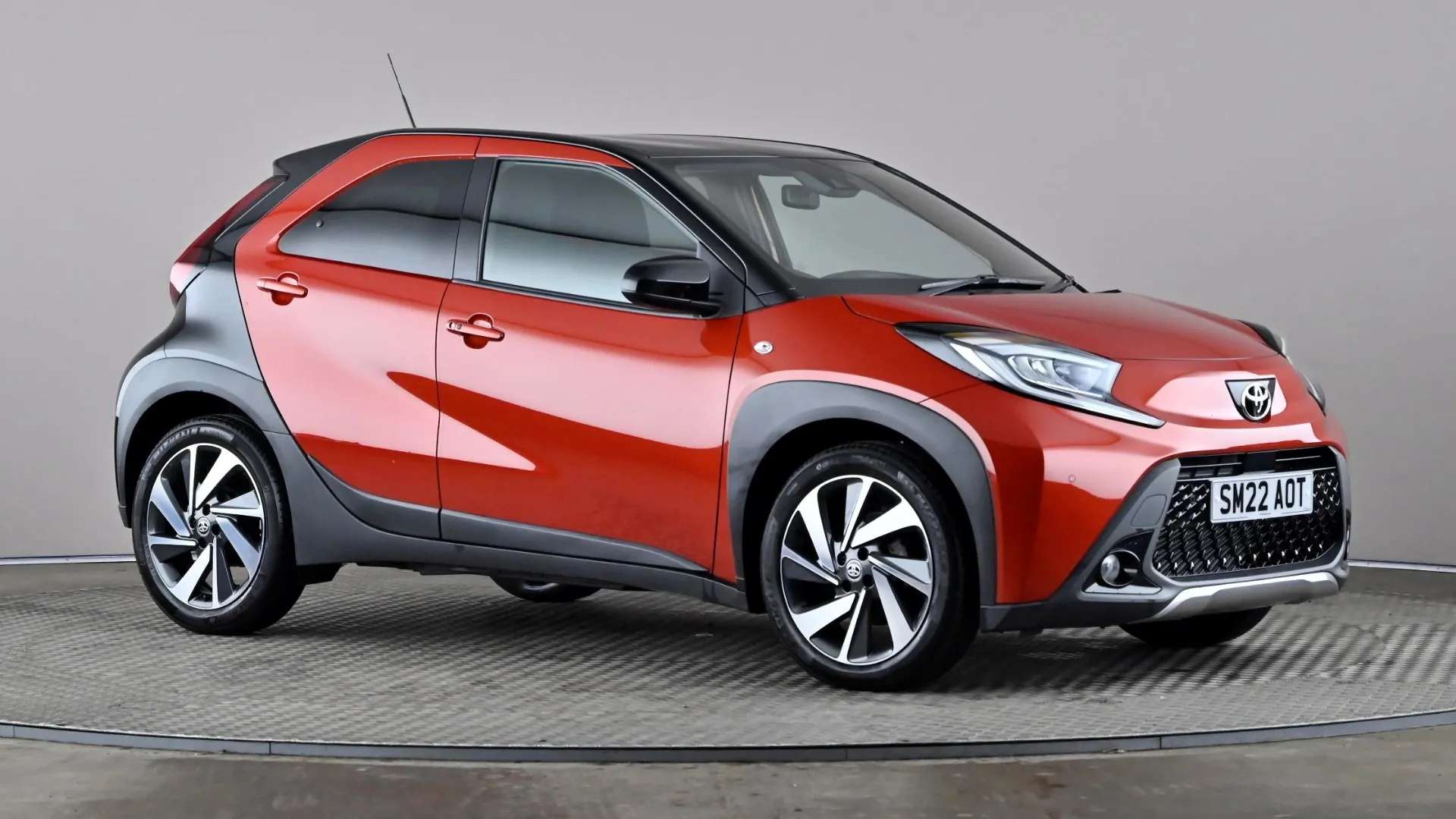 A 2022 TOYOTA AYGO X 1.0 VVT-i Exclusive Auto A 2022 TOYOTA AYGO X 1.0 VVT-i Exclusive Auto