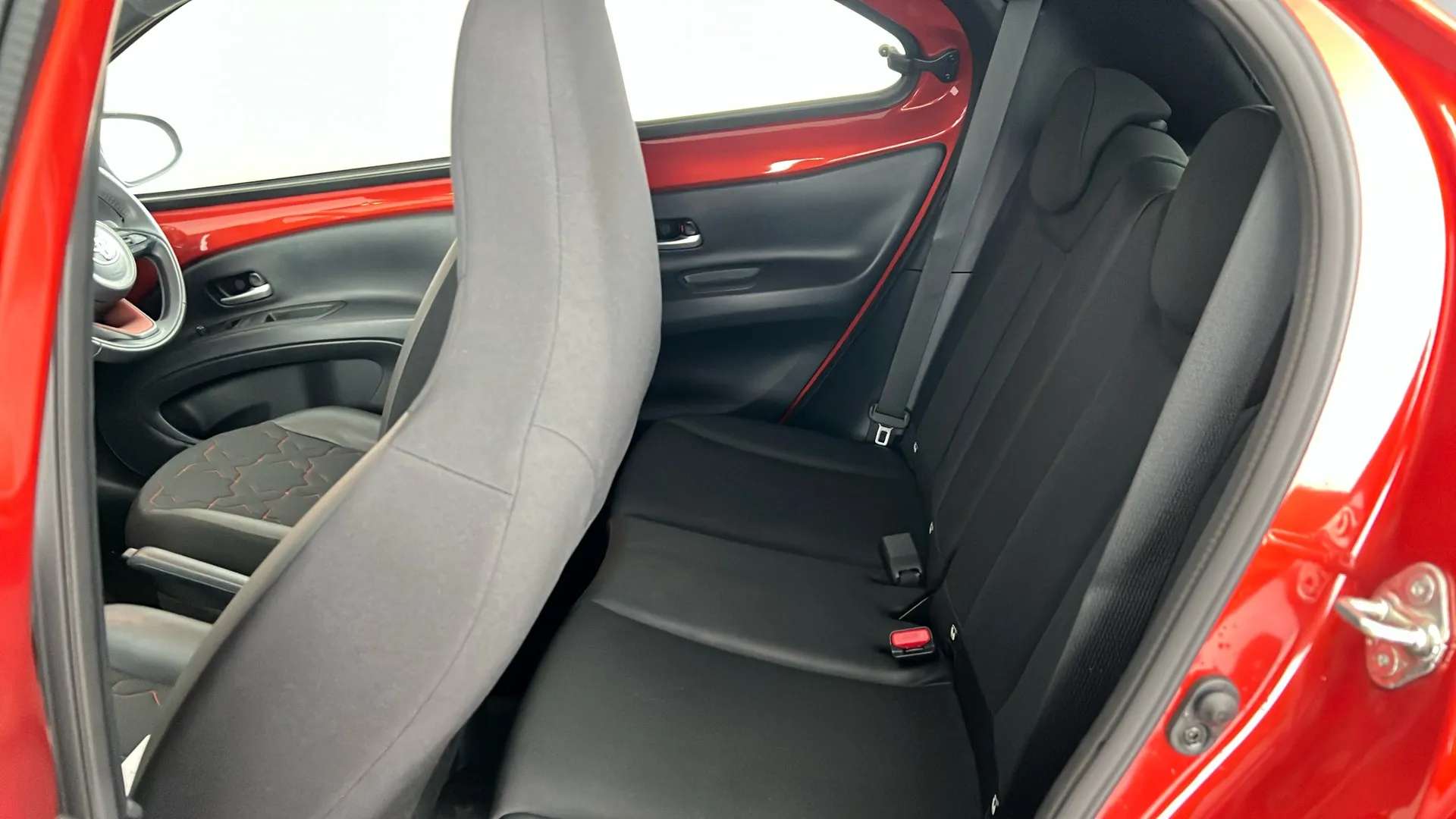 2022 TOYOTA AYGO X 2022 TOYOTA AYGO X