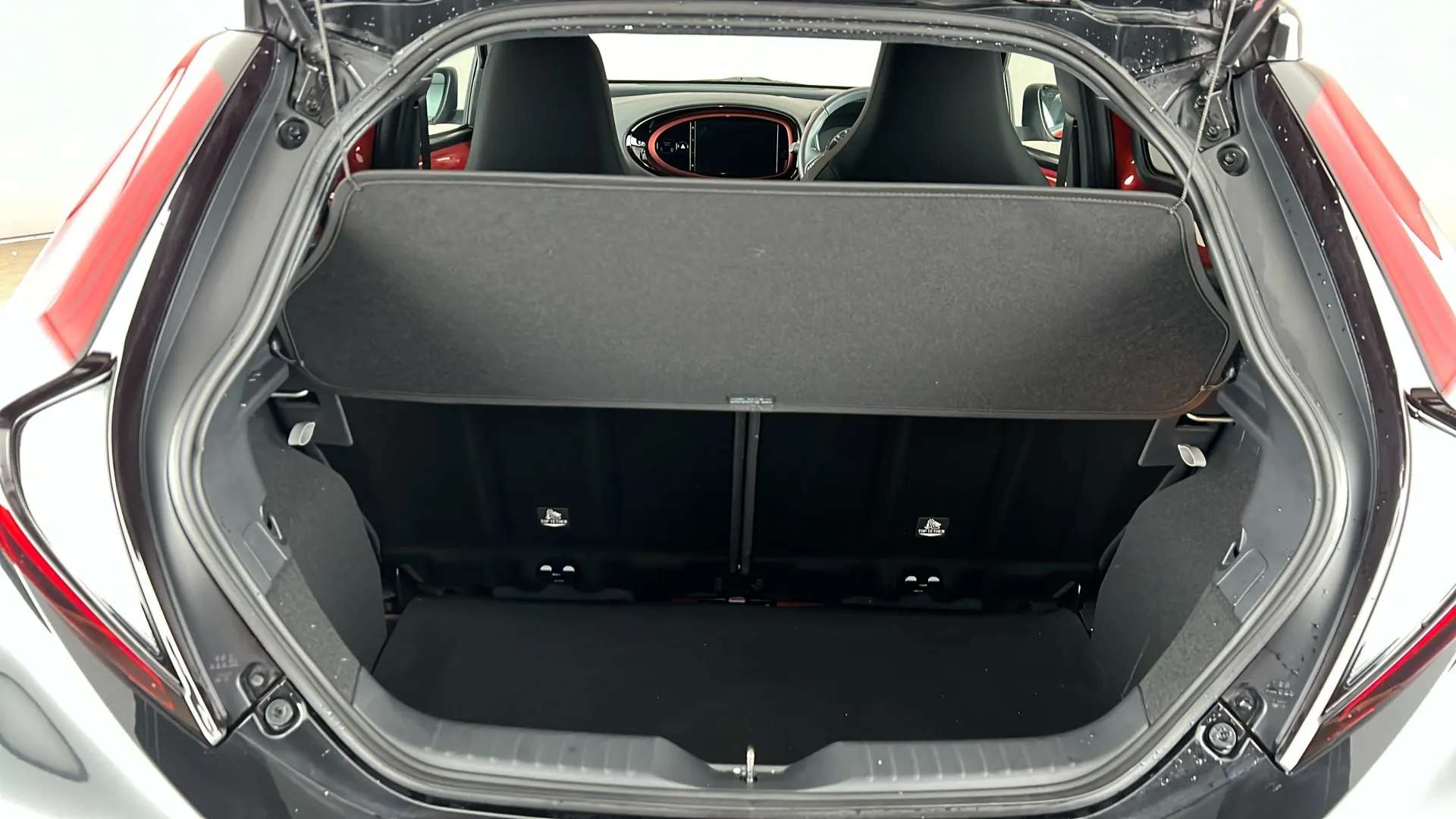 2022 TOYOTA AYGO X 2022 TOYOTA AYGO X