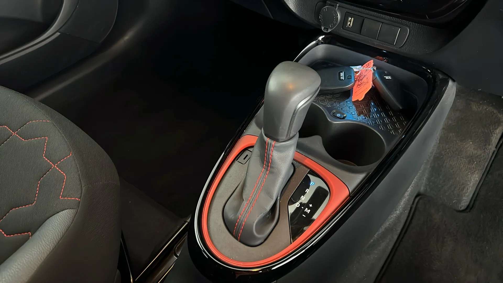 2022 TOYOTA AYGO X 2022 TOYOTA AYGO X