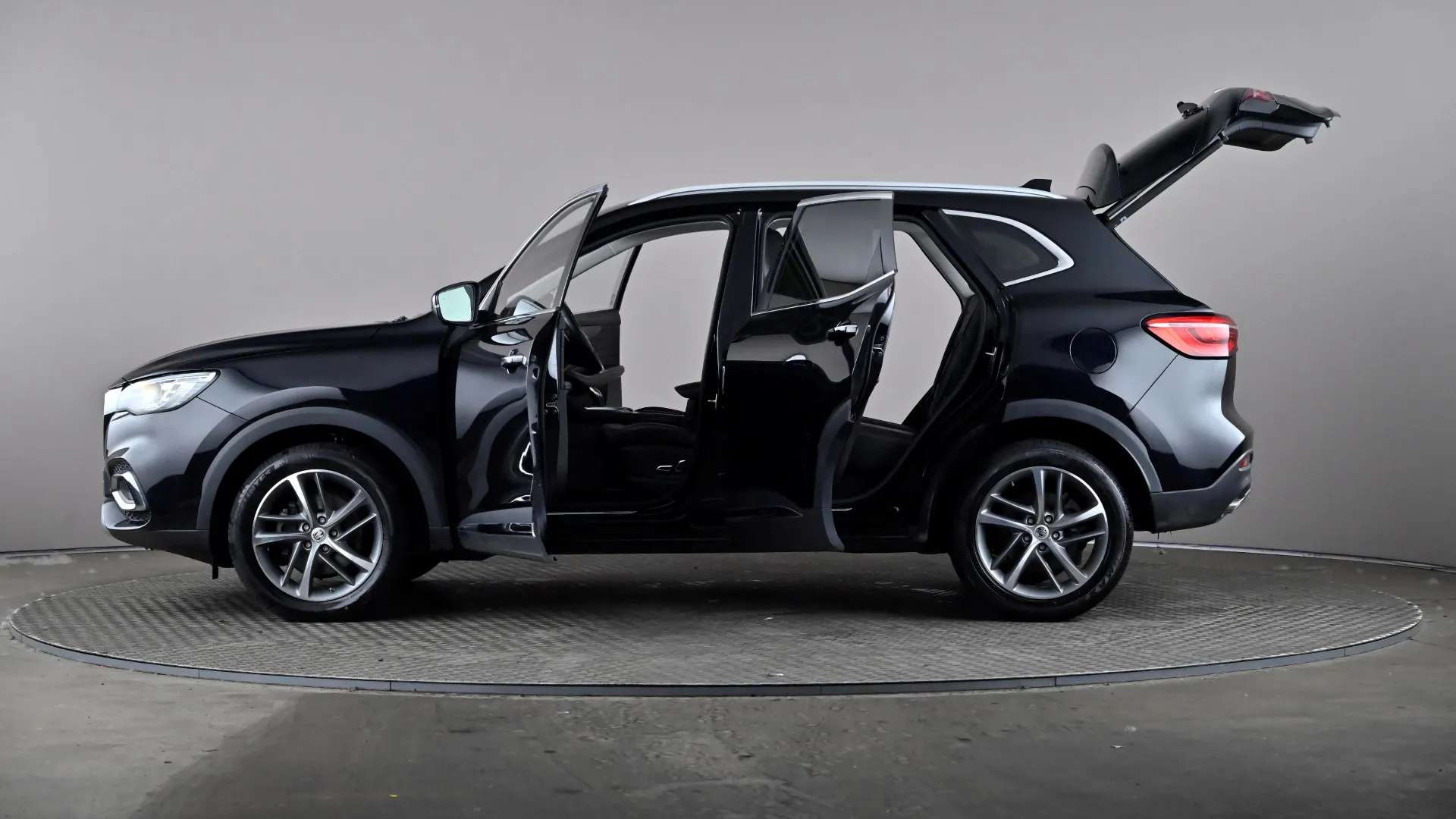 2023 MG MOTOR UK HS 2023 MG MOTOR UK HS