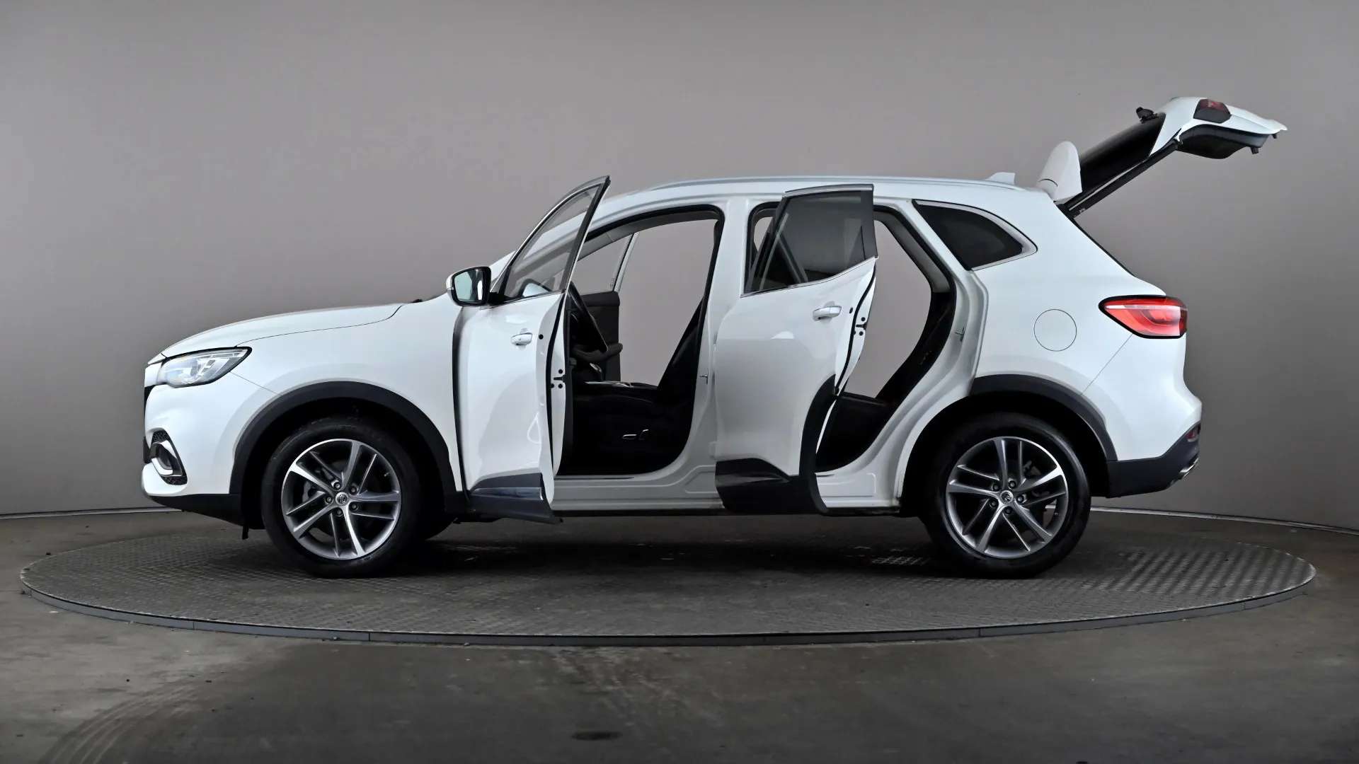 2023 MG MOTOR UK HS 2023 MG MOTOR UK HS