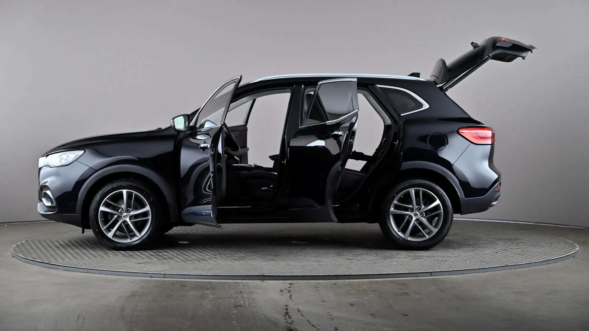 2023 MG MOTOR UK HS 2023 MG MOTOR UK HS