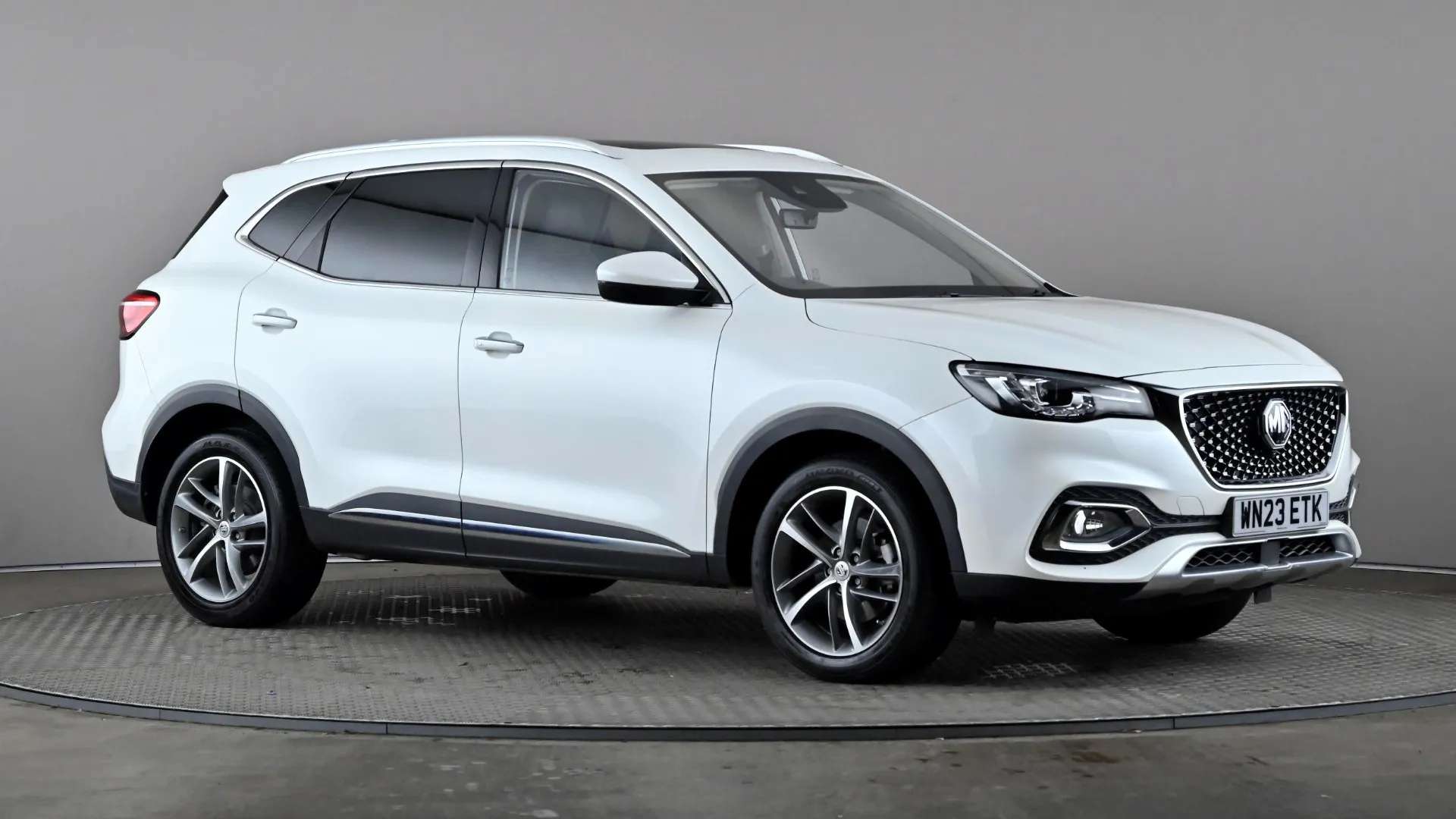 A 2023 MG MOTOR UK HS 1.5 T-GDI Exclusive DCT A 2023 MG MOTOR UK HS 1.5 T-GDI Exclusive DCT