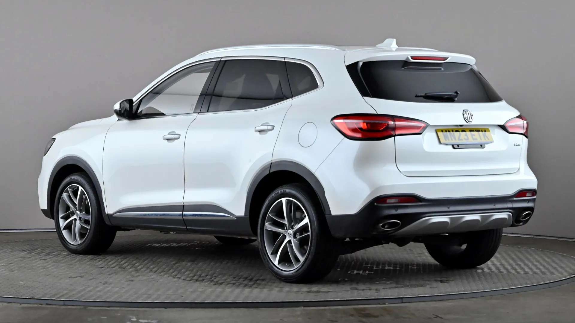 A 2023 MG MOTOR UK HS 1.5 T-GDI Exclusive DCT A 2023 MG MOTOR UK HS 1.5 T-GDI Exclusive DCT