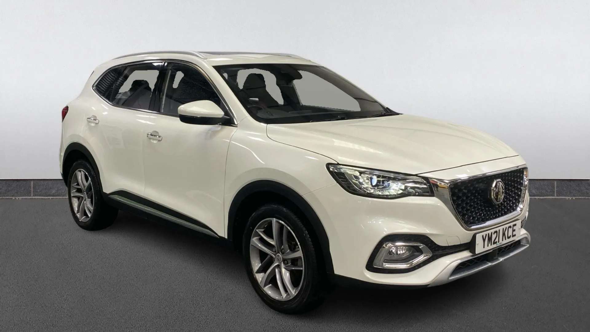 A 2021 MG MOTOR UK HS 1.5 T-GDI Exclusive DCT A 2021 MG MOTOR UK HS 1.5 T-GDI Exclusive DCT