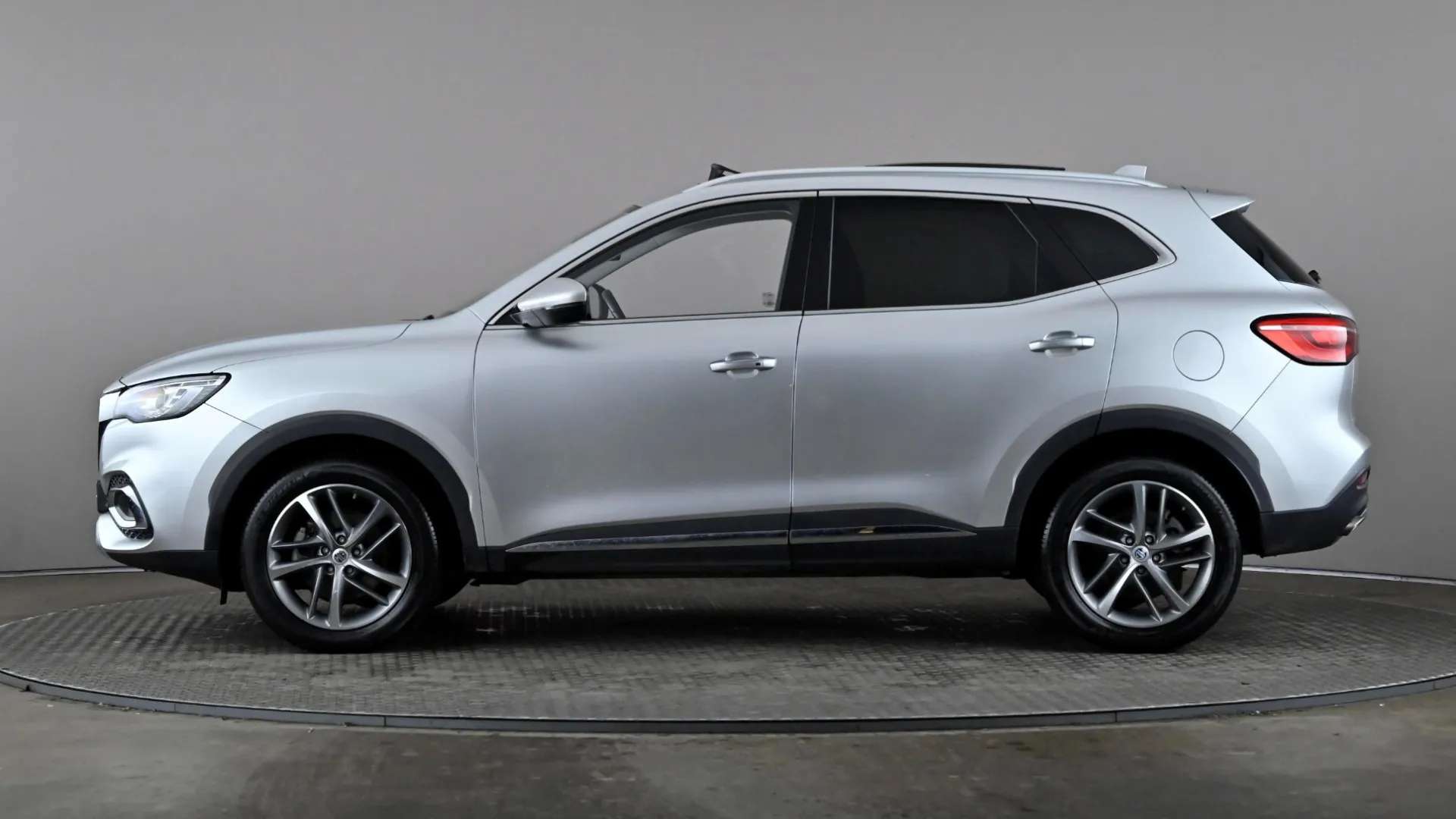 A 2023 MG MOTOR UK HS 1.5 T-GDI Exclusive DCT A 2023 MG MOTOR UK HS 1.5 T-GDI Exclusive DCT