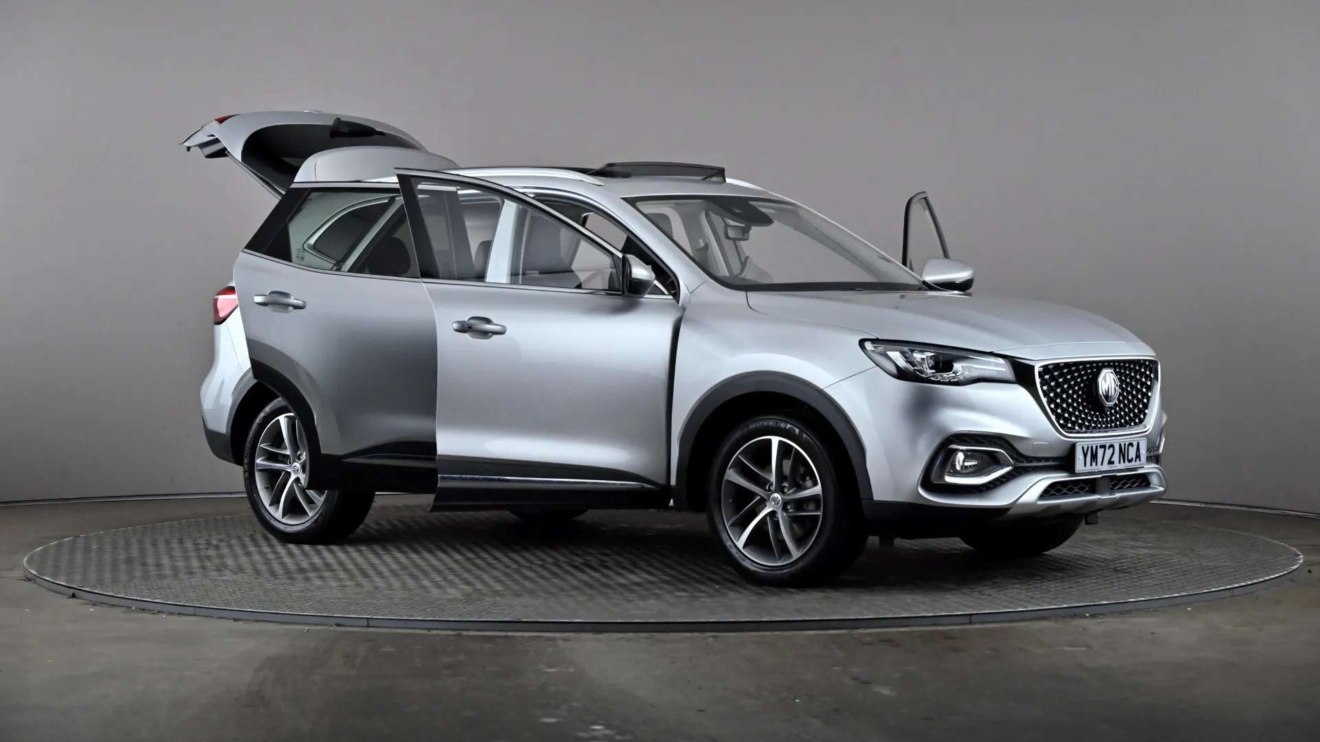 2023 MG MOTOR UK HS 2023 MG MOTOR UK HS