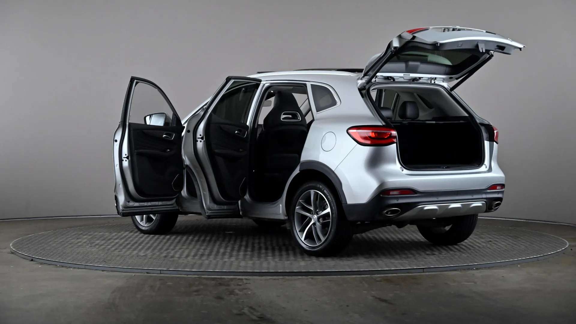 2023 MG MOTOR UK HS 2023 MG MOTOR UK HS