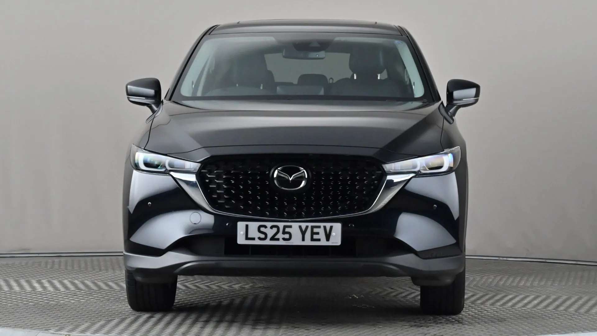 A 2025 MAZDA CX-5 2.0 e-Skyactiv G MHEV Exclusive-Line A 2025 MAZDA CX-5 2.0 e-Skyactiv G MHEV Exclusive-Line