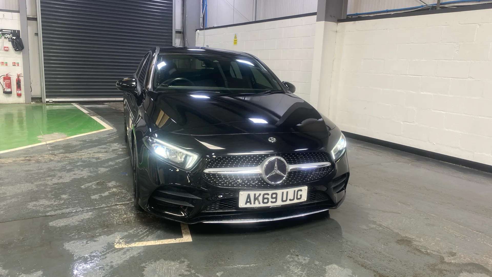 A 2019 MERCEDES-BENZ A CLASS A180d AMG Line Executive Auto A 2019 MERCEDES-BENZ A CLASS A180d AMG Line Executive Auto