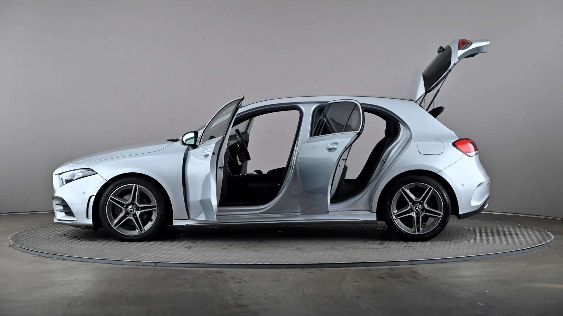 2019 MERCEDES-BENZ A CLASS 2019 MERCEDES-BENZ A CLASS